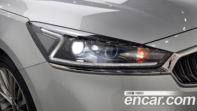 Kia K7 2016 — photo 8