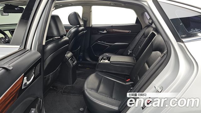 Kia K7 2016 — photo 16