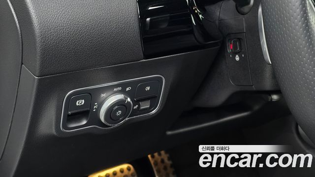Mercedes-Benz EQA 2025 — photo 19