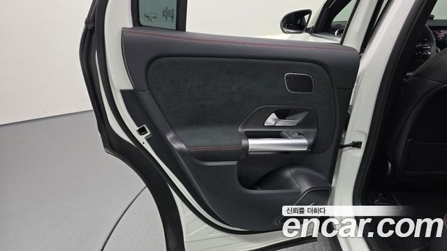 Mercedes-Benz EQA 2025 — photo 15