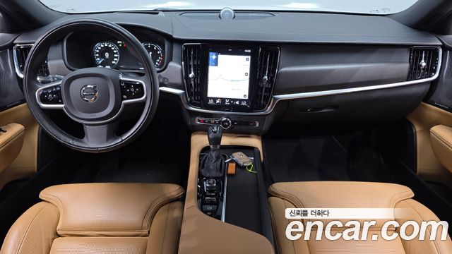Volvo V90 2019 — photo 10