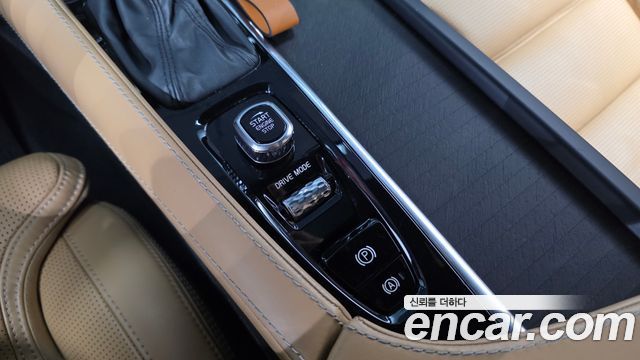 Volvo V90 2019 — photo 22