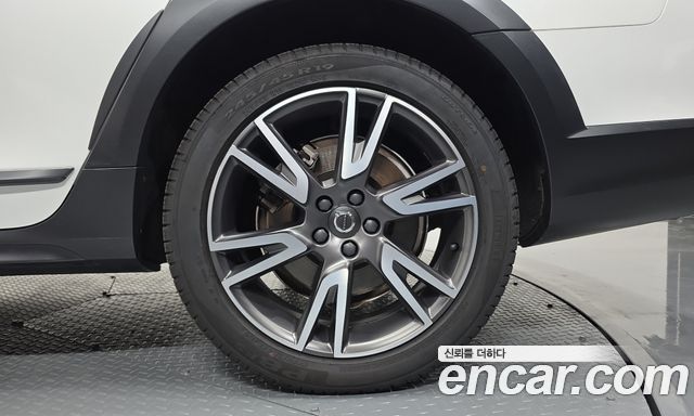 Volvo V90 2019 — photo 7