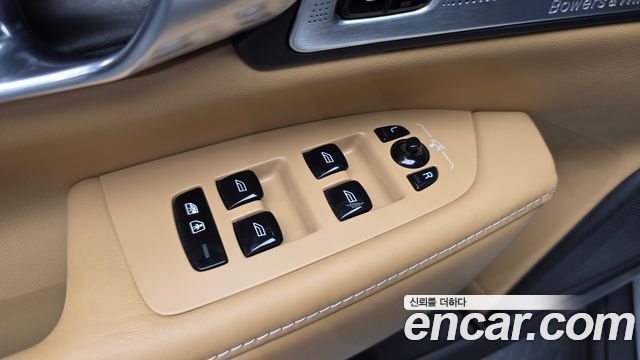 Volvo V90 2019 — photo 28