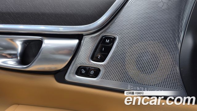 Volvo V90 2019 — photo 30