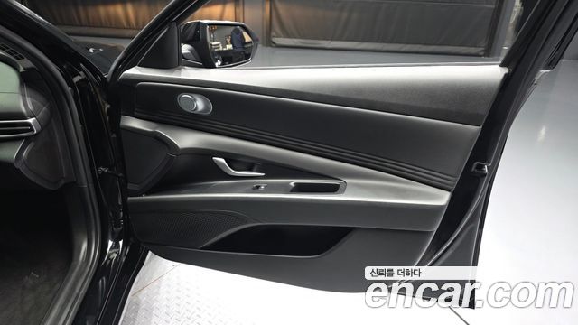 Hyundai AVANTE 2021 — photo 14