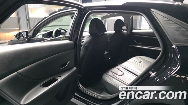 Hyundai AVANTE 2021 — photo 16