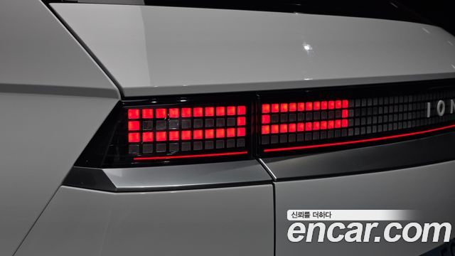 Hyundai Ioniq5 2022 — photo 9