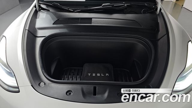 Tesla Model Y 2021 — photo 6
