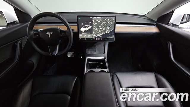 Tesla Model Y 2021 — photo 10