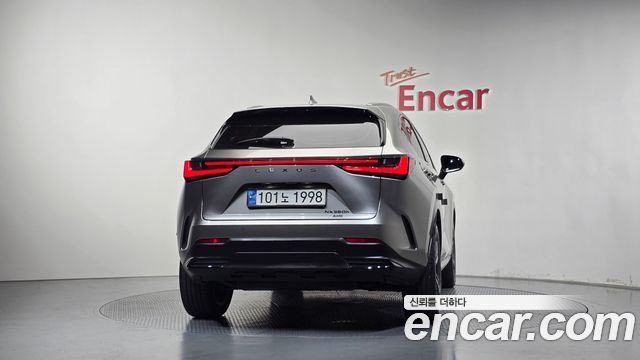 Lexus NX 2024 — photo 4