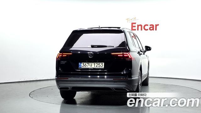 Volkswagen Tiguan 2020 — photo 4