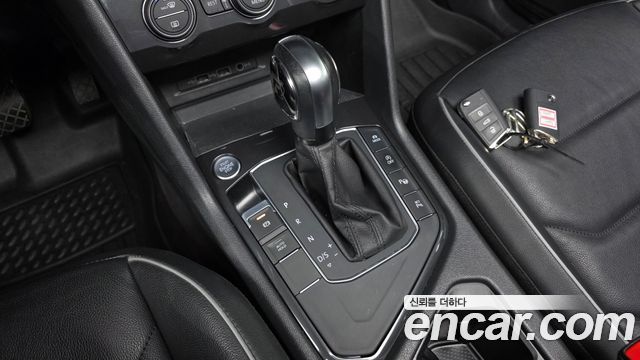 Volkswagen Tiguan 2020 — photo 12
