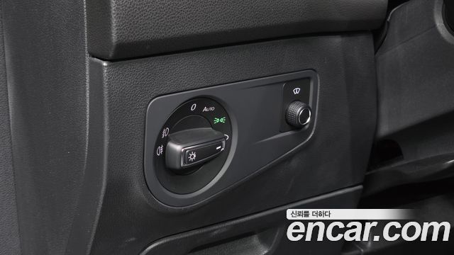 Volkswagen Tiguan 2020 — photo 21