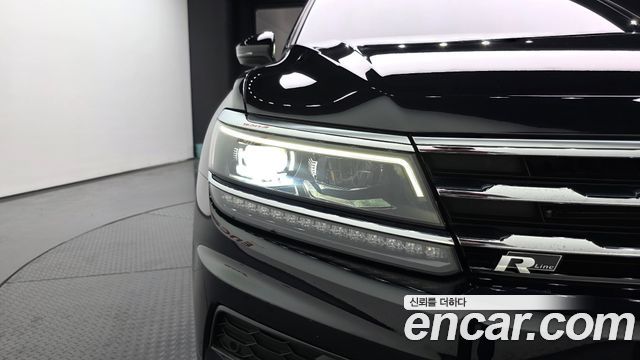 Volkswagen Tiguan 2020 — photo 8