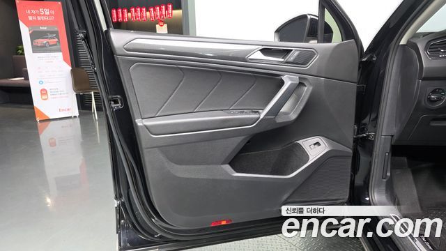 Volkswagen Tiguan 2020 — photo 14
