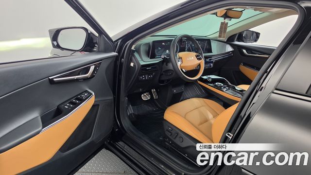 Kia EV6 2023 — photo 13