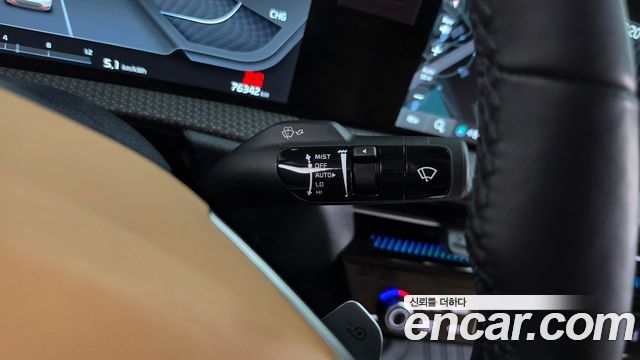 Kia EV6 2023 — photo 28