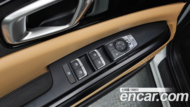 Kia Canival 2023 — photo 19