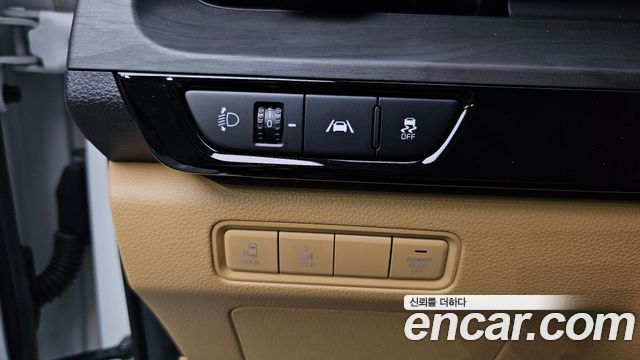Kia Canival 2023 — photo 20