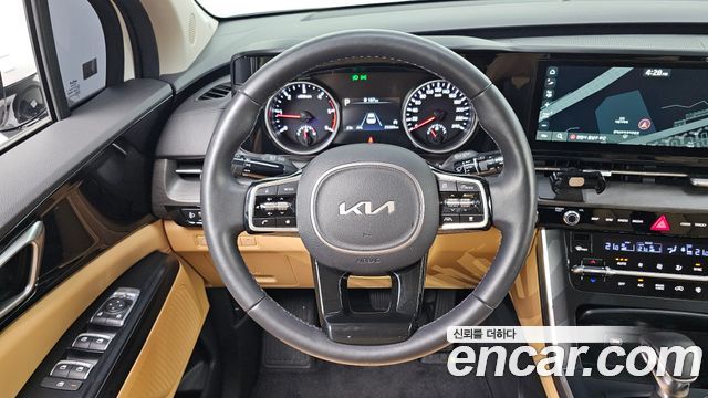 Kia Canival 2023 — photo 21