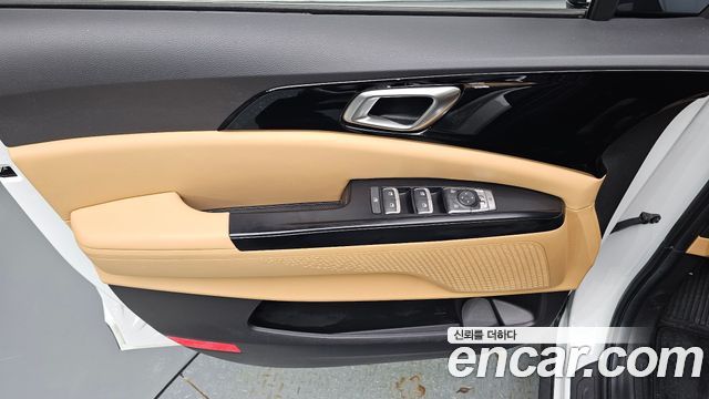 Kia Canival 2023 — photo 14