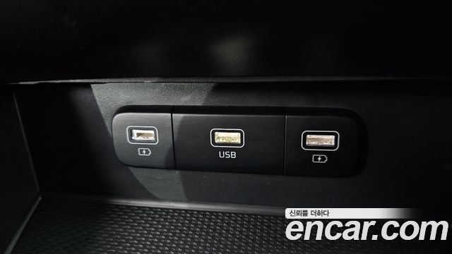 Kia Canival 2023 — photo 27