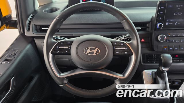 Hyundai Staria 2025 — photo 19