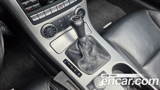 Mercedes-Benz SLK-Class 2014 — photo 9