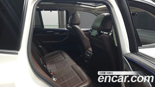 BMW X3 2019 — photo 12