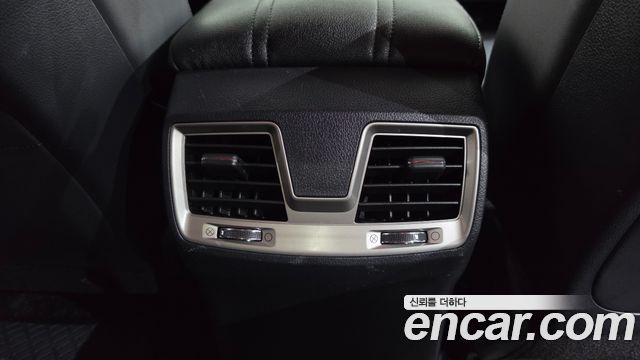 KG Mobility Rexton 2018 — photo 31