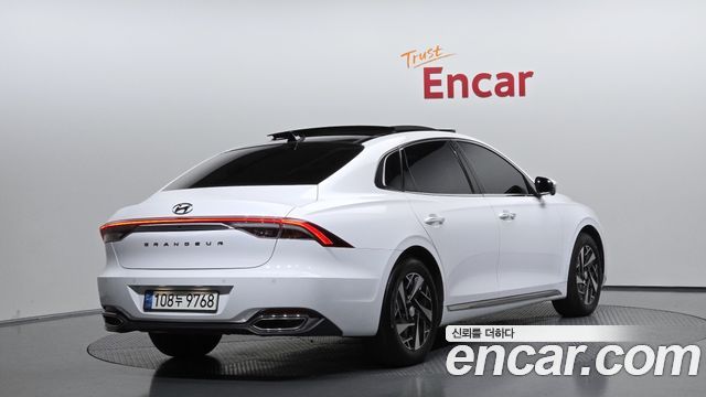 Hyundai Grandeur 2023 — photo 2