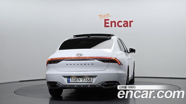 Hyundai Grandeur 2023 — photo 4