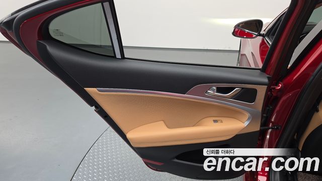 Genesis G70 2021 — photo 15