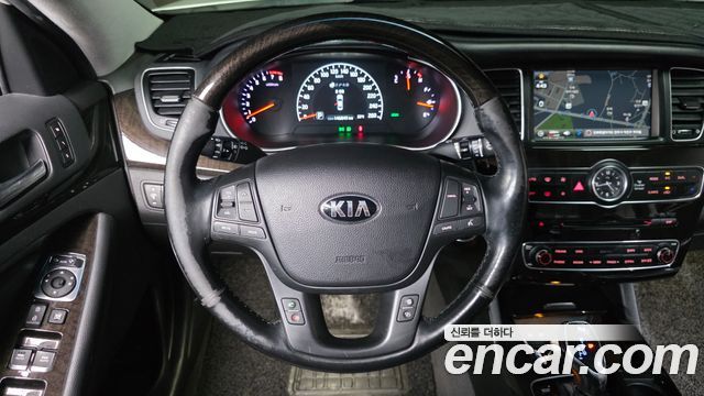 Kia K7 2013 — photo 13