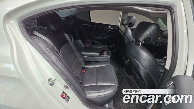 Kia K7 2013 — photo 17