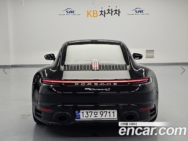 Porsche 911 2023 — photo 2