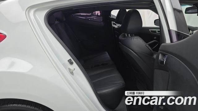 Hyundai Veloster 2015 — photo 17