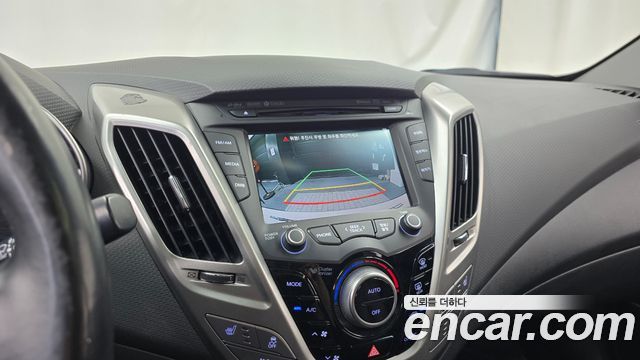 Hyundai Veloster 2015 — photo 21