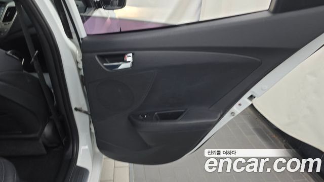 Hyundai Veloster 2015 — photo 15