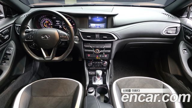 Infiniti Q30 2018 — photo 7