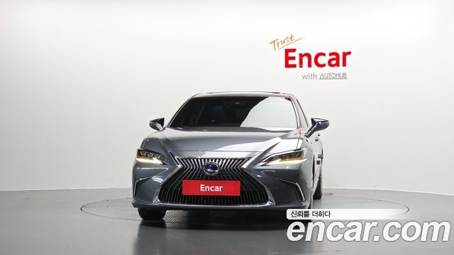 Lexus ES 2020 — photo 3