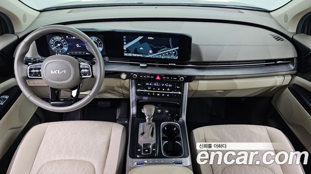 Kia Canival 2023 — photo 7