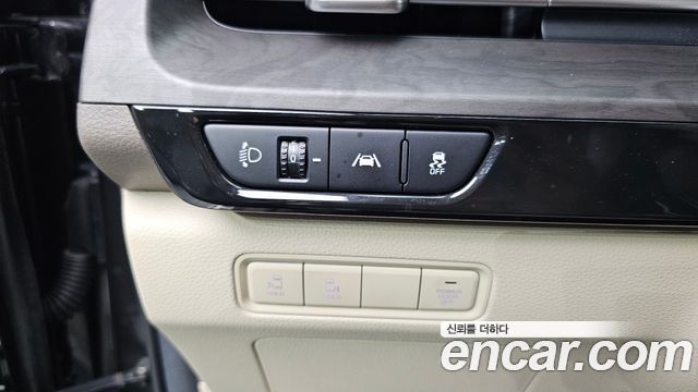 Kia Canival 2023 — photo 13
