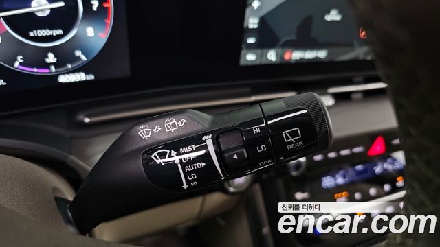 Kia Canival 2023 — photo 17