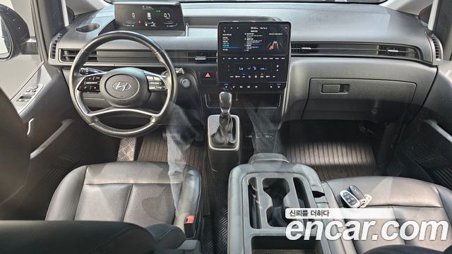 Hyundai Staria 2022 — photo 7