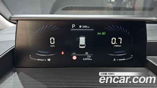 Hyundai Staria 2022 — photo 8