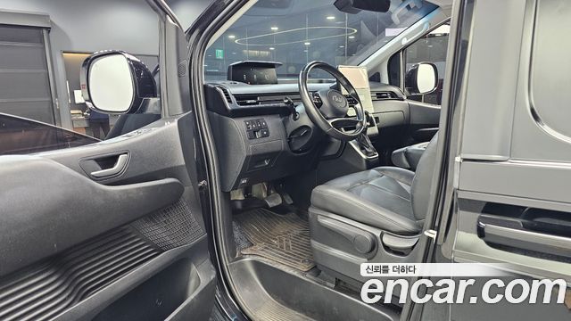 Hyundai Staria 2022 — photo 10