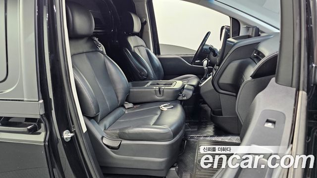 Hyundai Staria 2022 — photo 12
