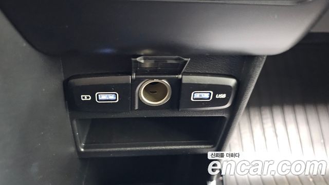 Hyundai Staria 2022 — photo 13